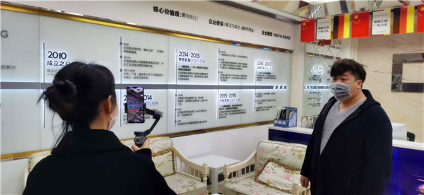 就業(yè)保障丨畢業(yè)學子線上參觀合作企業(yè)，促進校企合作三方共贏！