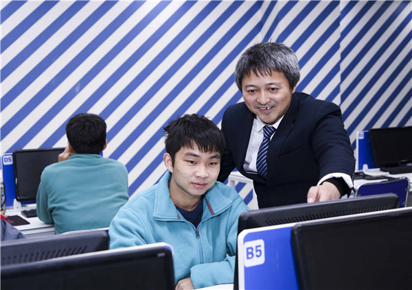 男生學(xué)什么IT<a href=http://njxh.cn target=_blank class=infotextkey>專業(yè)</a>好，自學(xué)or培訓(xùn)？