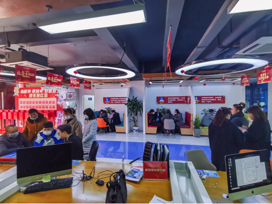 南京新華電腦專修學院330校園專場咨詢?nèi)栈顒映晒εe辦！