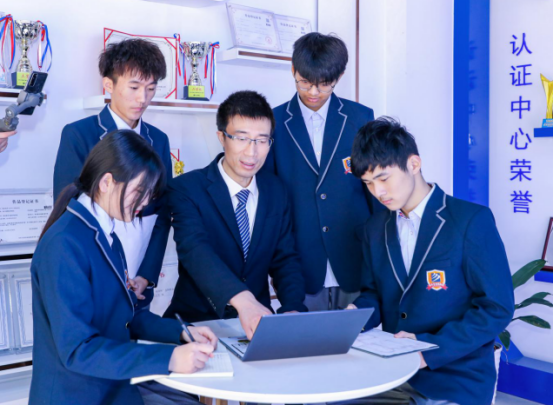 為熱愛而選擇，為選擇而執(zhí)著