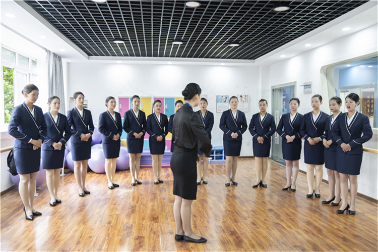 所有美眉注意了！十大適合女生學(xué)的<a href=http://njxh.cn target=_blank class=infotextkey>專業(yè)</a>