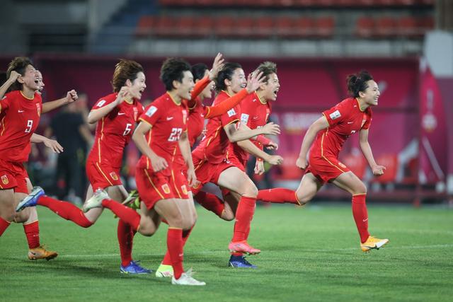 中國(guó)女足闖進(jìn)亞洲杯決賽，滿滿的女性力量!