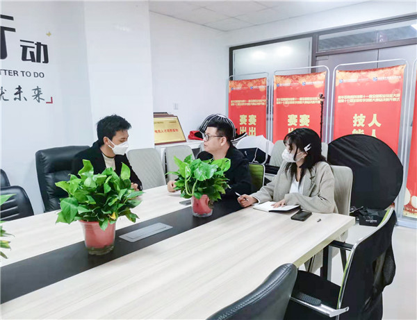 企業(yè)招聘進(jìn)校園，助力學(xué)生高質(zhì)量就業(yè)