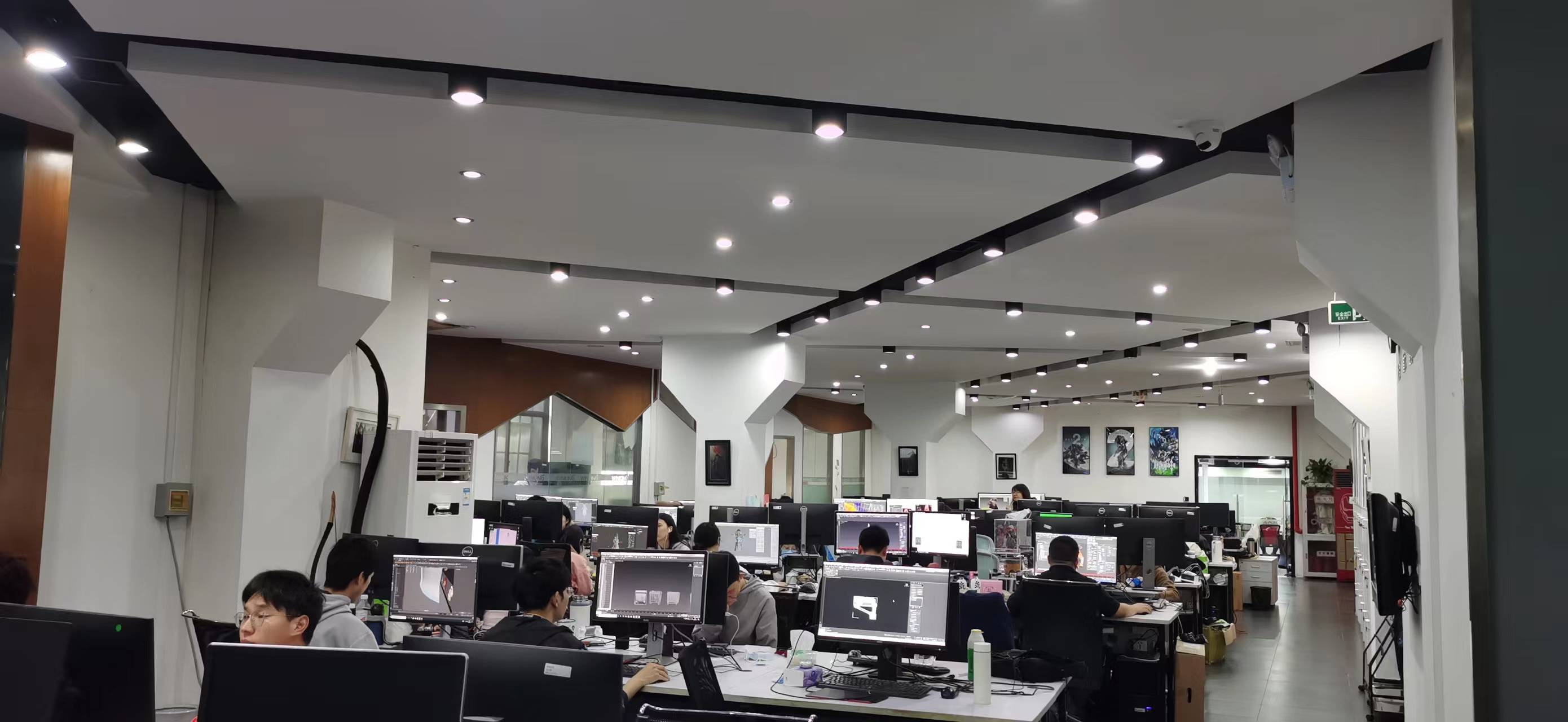 就業(yè)回訪有保障，南京新華在行動