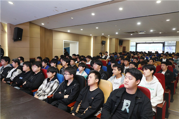 企業(yè)大咖進校園|構建校企交流平臺，助推雙方深度合作