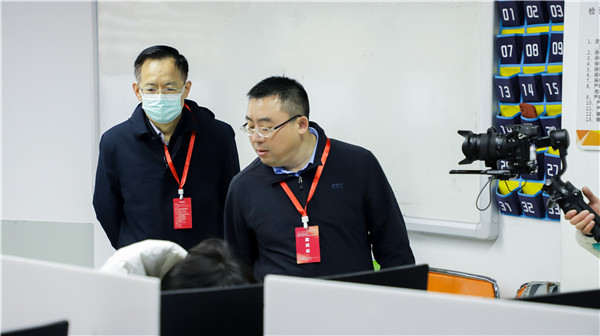 2022年江蘇省廣告行業(yè)設(shè)計(jì)制作職業(yè)技能競(jìng)賽暨全省“紫金獎(jiǎng)”公益?zhèn)鞑ピO(shè)計(jì)大賽在南京新華隆重舉行！