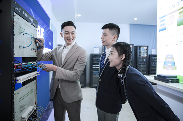 女生適合學計算機<a href=http://njxh.cn target=_blank class=infotextkey>專業(yè)</a>嗎？
