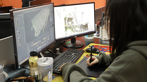 初中生想學(xué)動(dòng)漫去哪個(gè)學(xué)校