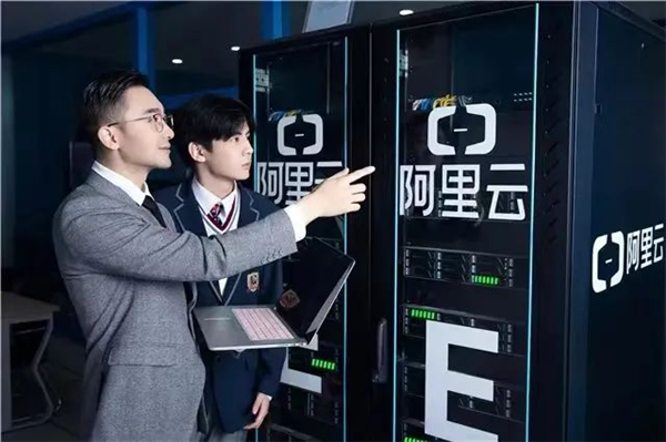 技能之光 點亮職業(yè)夢想！新華互聯(lián)網(wǎng)科技邀您共同參與新華杯全國職業(yè)技能大賽！